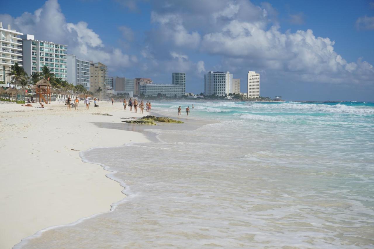 1 Bedroom Seaview Condo In Ocean Dream Resort Cancún Kültér fotó