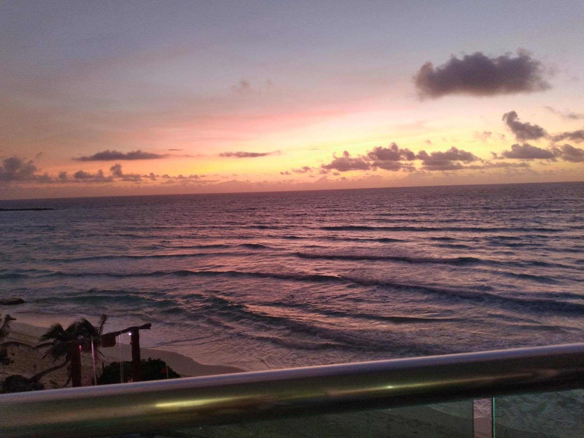 1 Bedroom Seaview Condo In Ocean Dream Resort Cancún Kültér fotó
